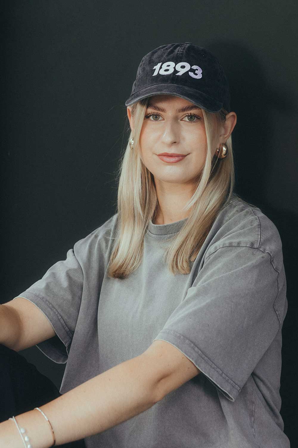 Cap mit 1893 in schwarz 4