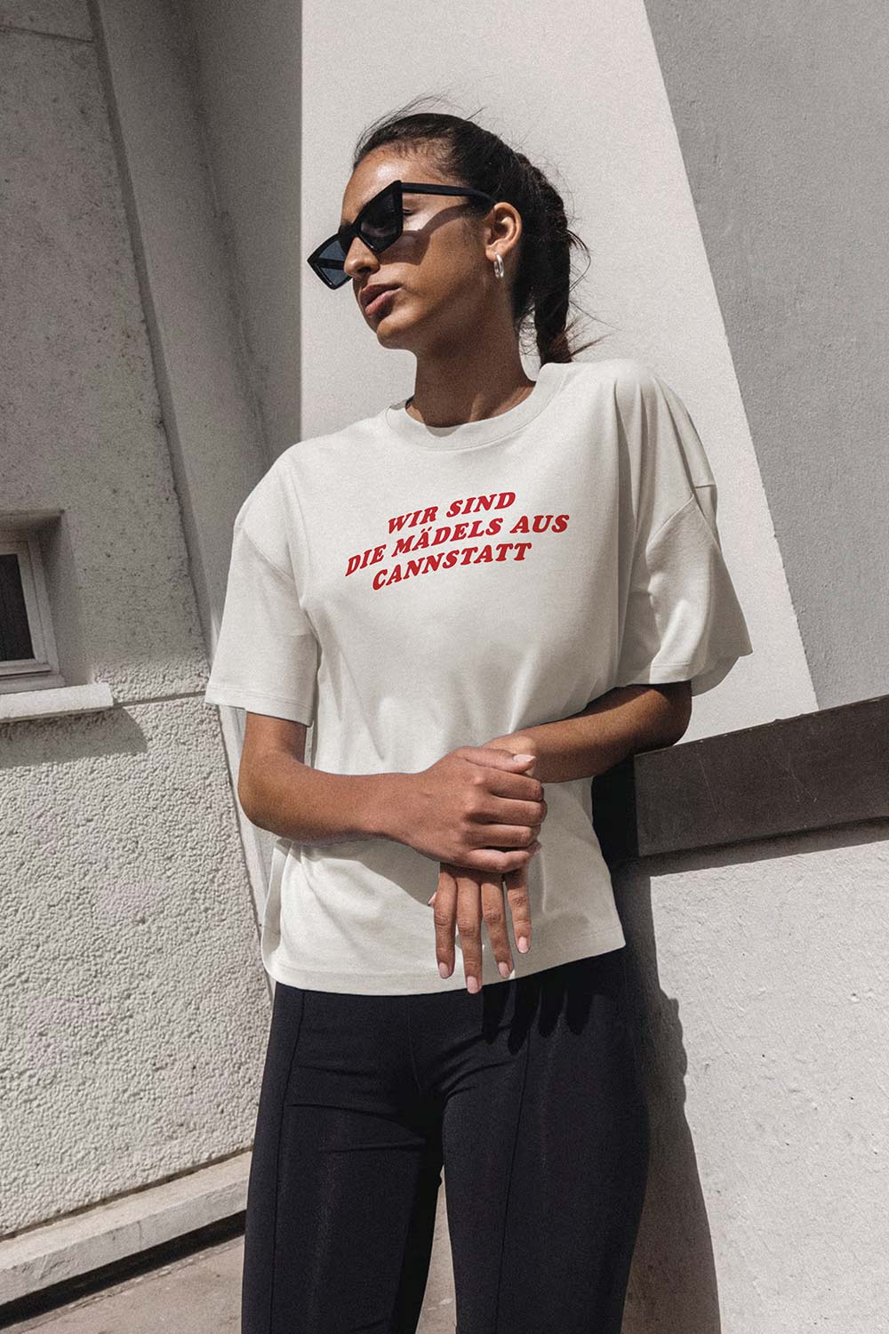 Oversize Frauen T-Shirt "Wir sind die Mädels aus Cannstatt" - VfB Stuttgart Mode von mystu